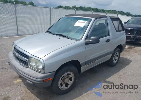2003 Chevrolet Tracker из США, поврежденный, VIN 2CNBE18C136952611